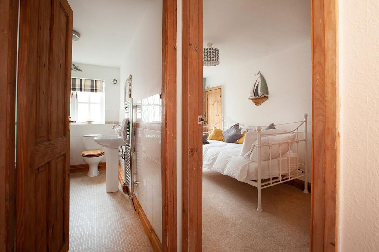 Farndale Cottage Уитби Экстерьер фото